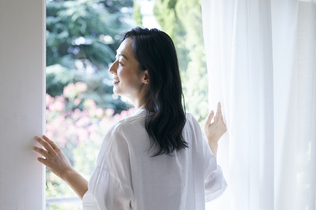 年齢を重ねたお肌(年齢肌)の原因を知って加齢と上手に付き合おう