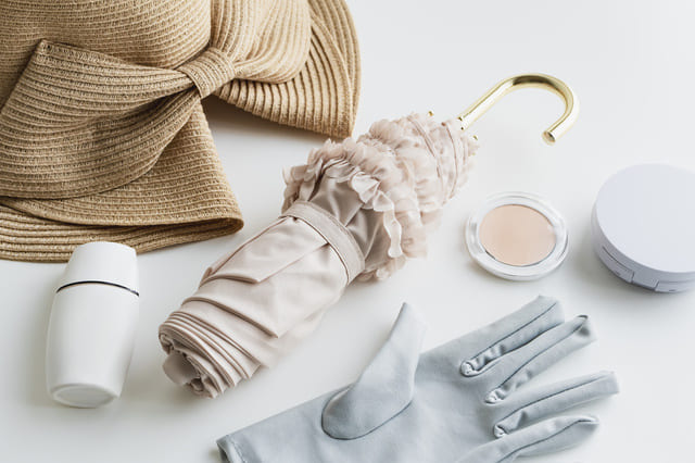 RXƃi`fނ̎G݂񂾃hbT[