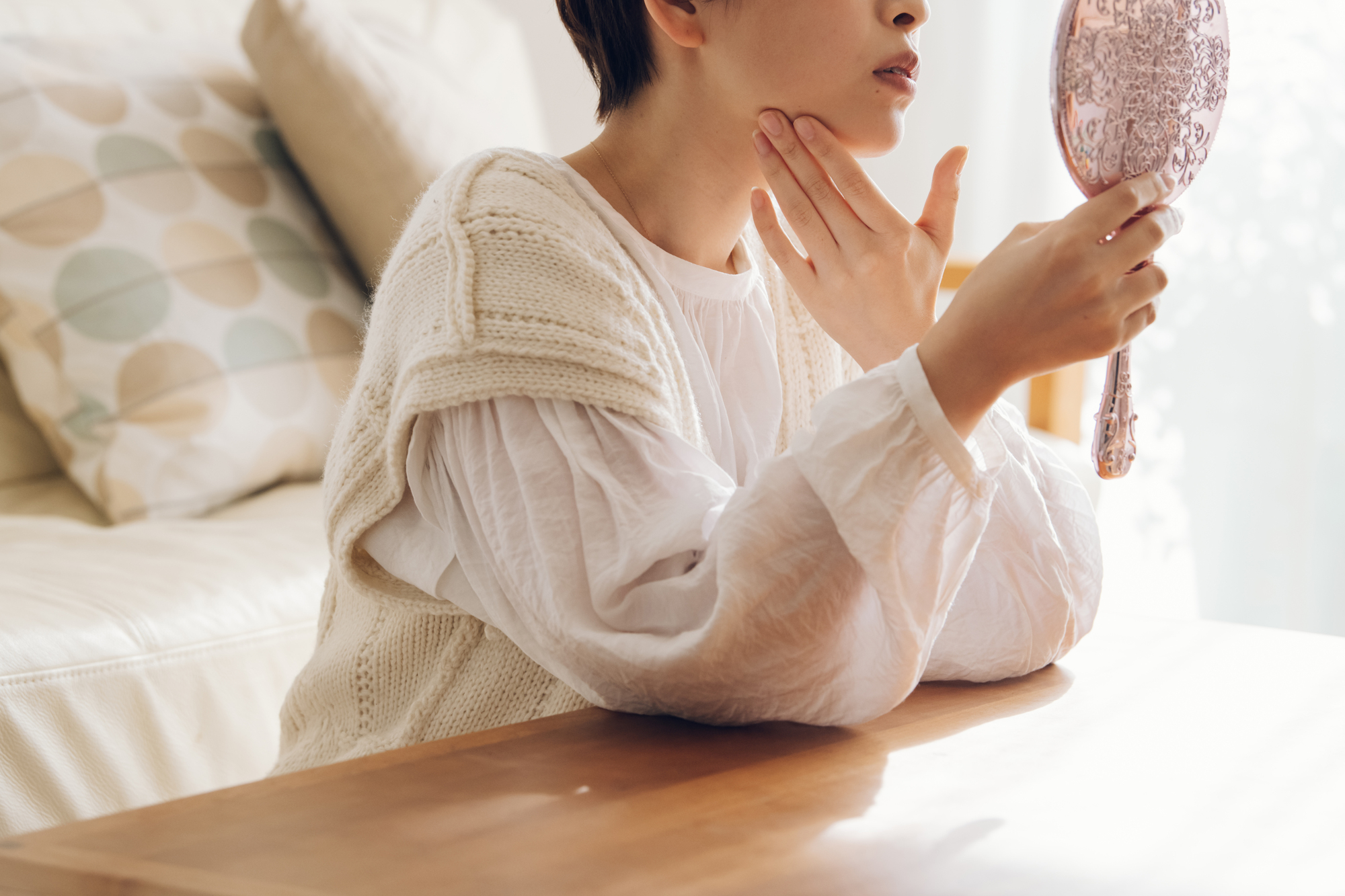 大人ニキビの原因って よくある悩みと5つの対策方法とは コラム 基礎化粧品ドモホルンリンクル
