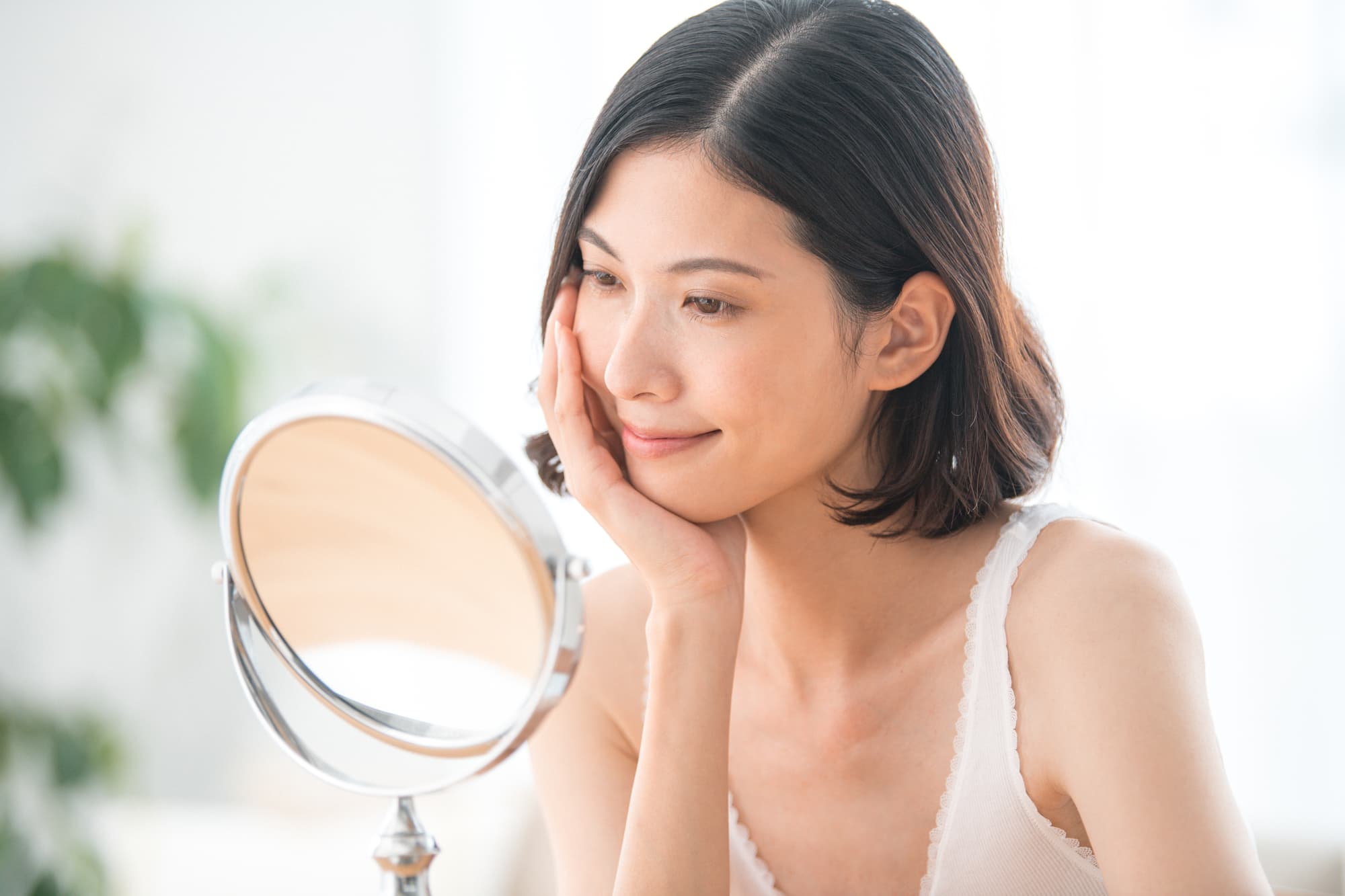 ノーメイクに自信がもてる すっぴん美人の特徴と綺麗なお肌づくり コラム 基礎化粧品ドモホルンリンクル