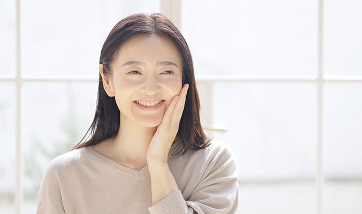 肌の水分量を上げてうるおいのある肌を目指す!年齢別のスキンケアのポイント
