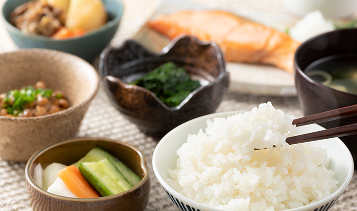 あごニキビ予防に効果がある和食