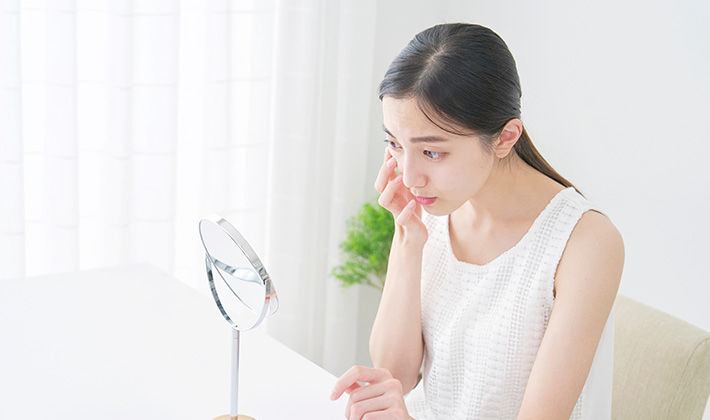 ゴルゴラインってどこのシワ?原因と改善方法を解説