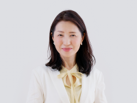八木むつみ