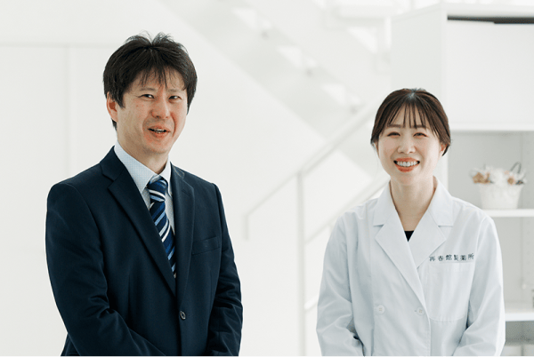 特別対談フェイスパウダーに最適な化粧筆を追い求めて。記事画像