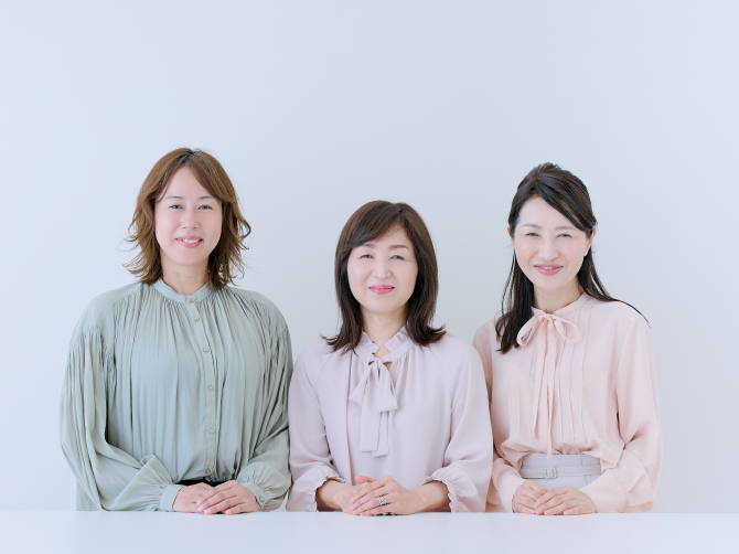 【社員に聞いた!】夏のダメージを残さない!40、50、60代が欠かさない秋の美肌習慣とは?