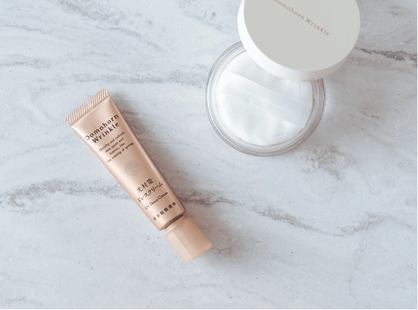 �h���X�N���[���ƃt�F�C�X�p�E�_�[�̏��i�摜