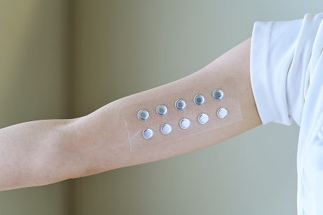 ヒトパッチテスト イメージ